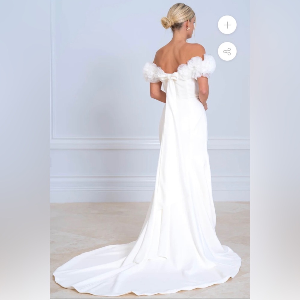 Viktor & Rolf Mariage off shoulder wedding dress - Picture 5 of 16